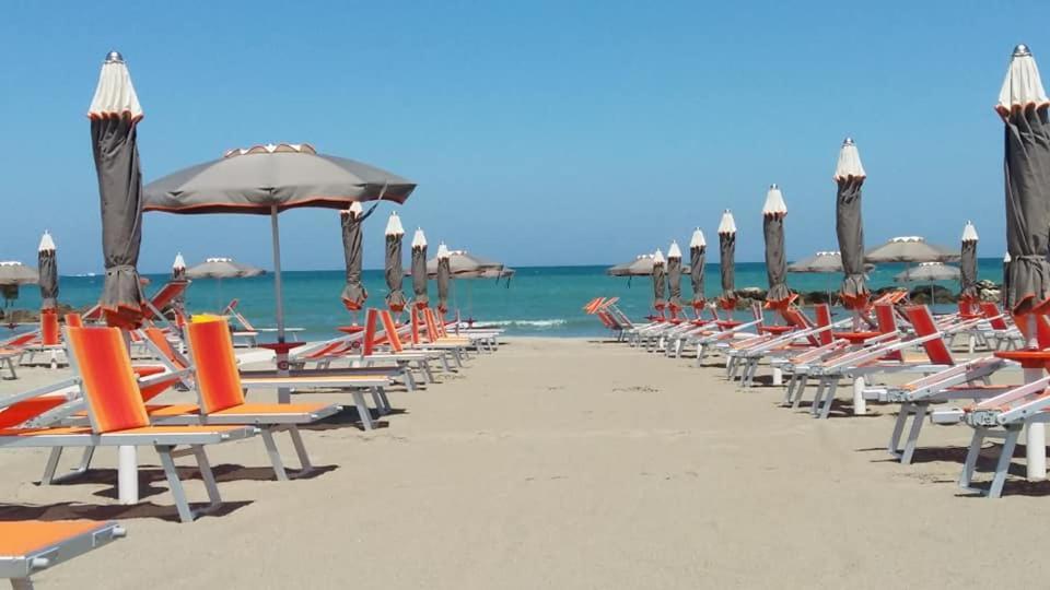 Hotel Bristol Misano Adriatico Exterior foto